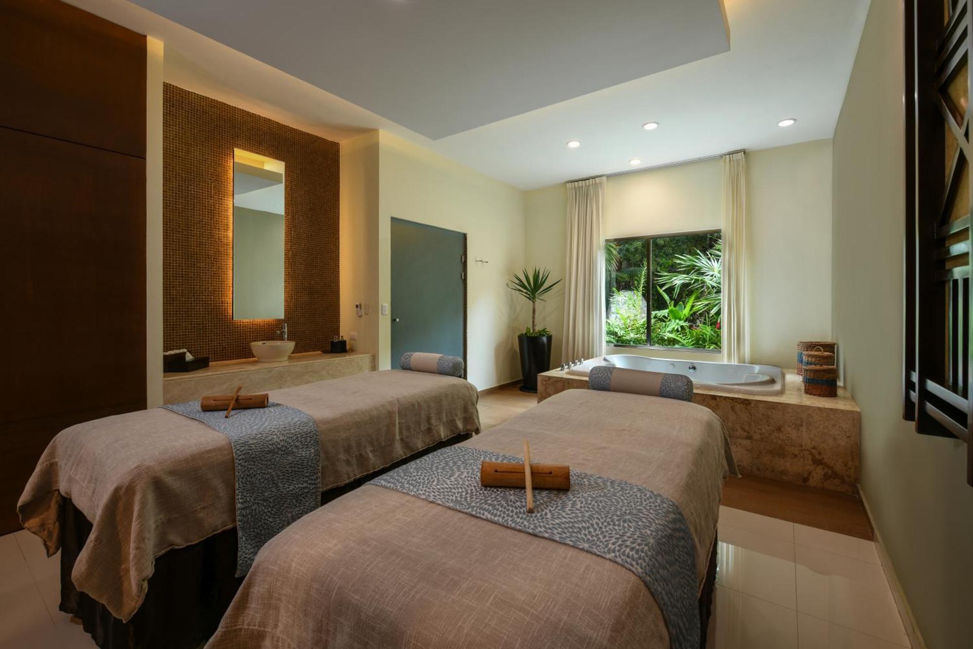 Hidden Beach Resort Au Naturel Adults Only Catamaran, Cenote & More Inclusive Akumal Luaran gambar