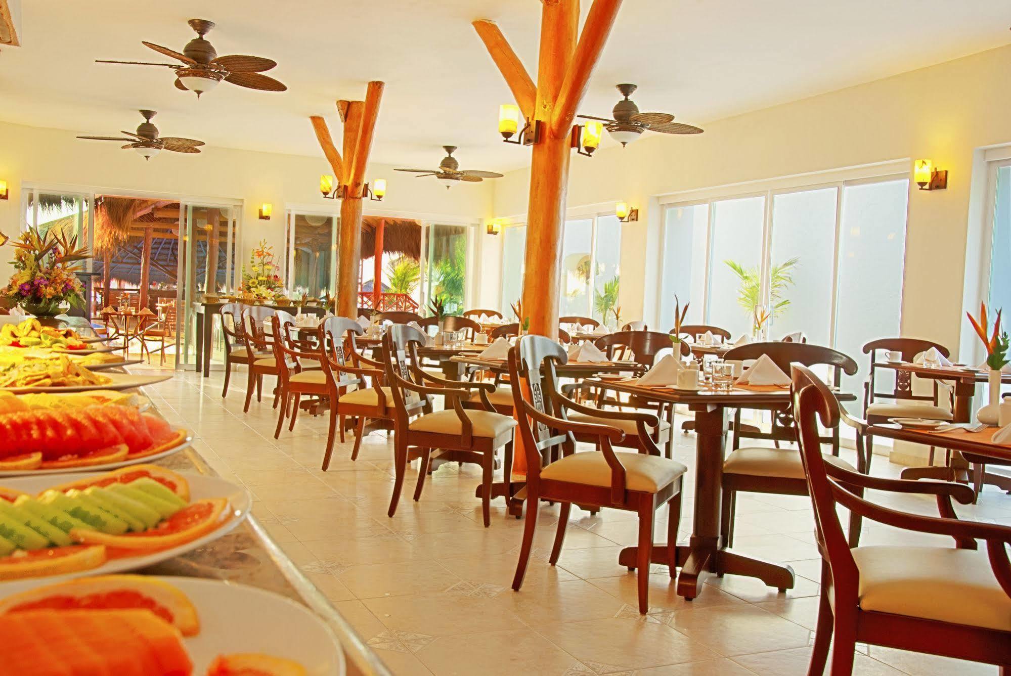 Hidden Beach Resort Au Naturel Adults Only Catamaran, Cenote & More Inclusive Akumal Luaran gambar